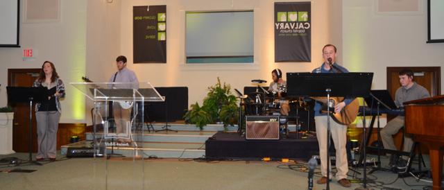  Students performing at Calvary Baptist Church include from left: Clark Tippett of Midway,  Ky.; David Richards of Beaver Dam, Ky.; Cody Ferguson of Lebanon Junction, Ky.; Paul Taylor of Versailles, Ky., and Julie Smith of Corning, N.Y. (Campbellsville University Photo by Joan C.  McKinney)